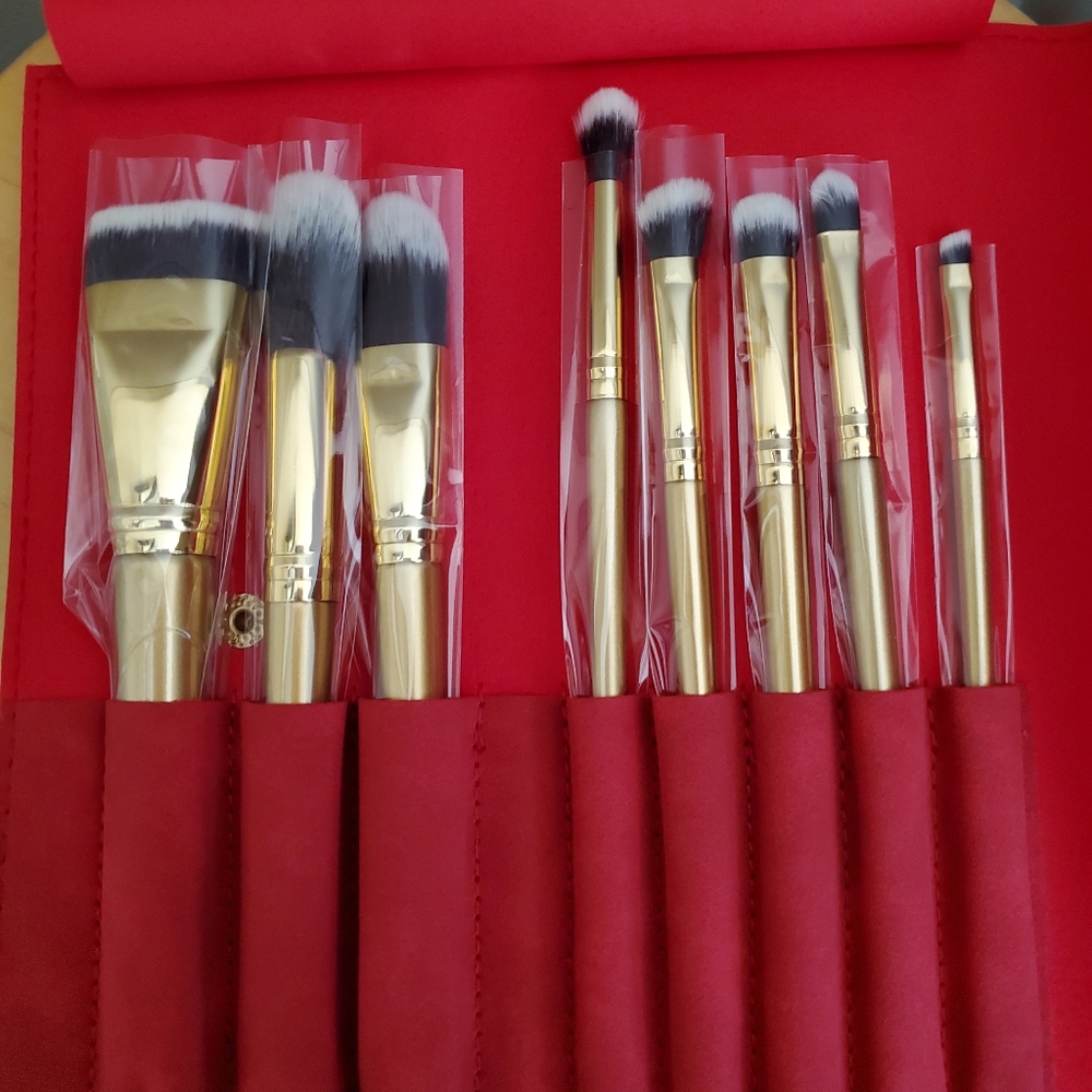 Luxie glitter and gold brush set